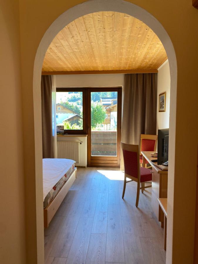 Hotel Garni Living San Candido Dış mekan fotoğraf